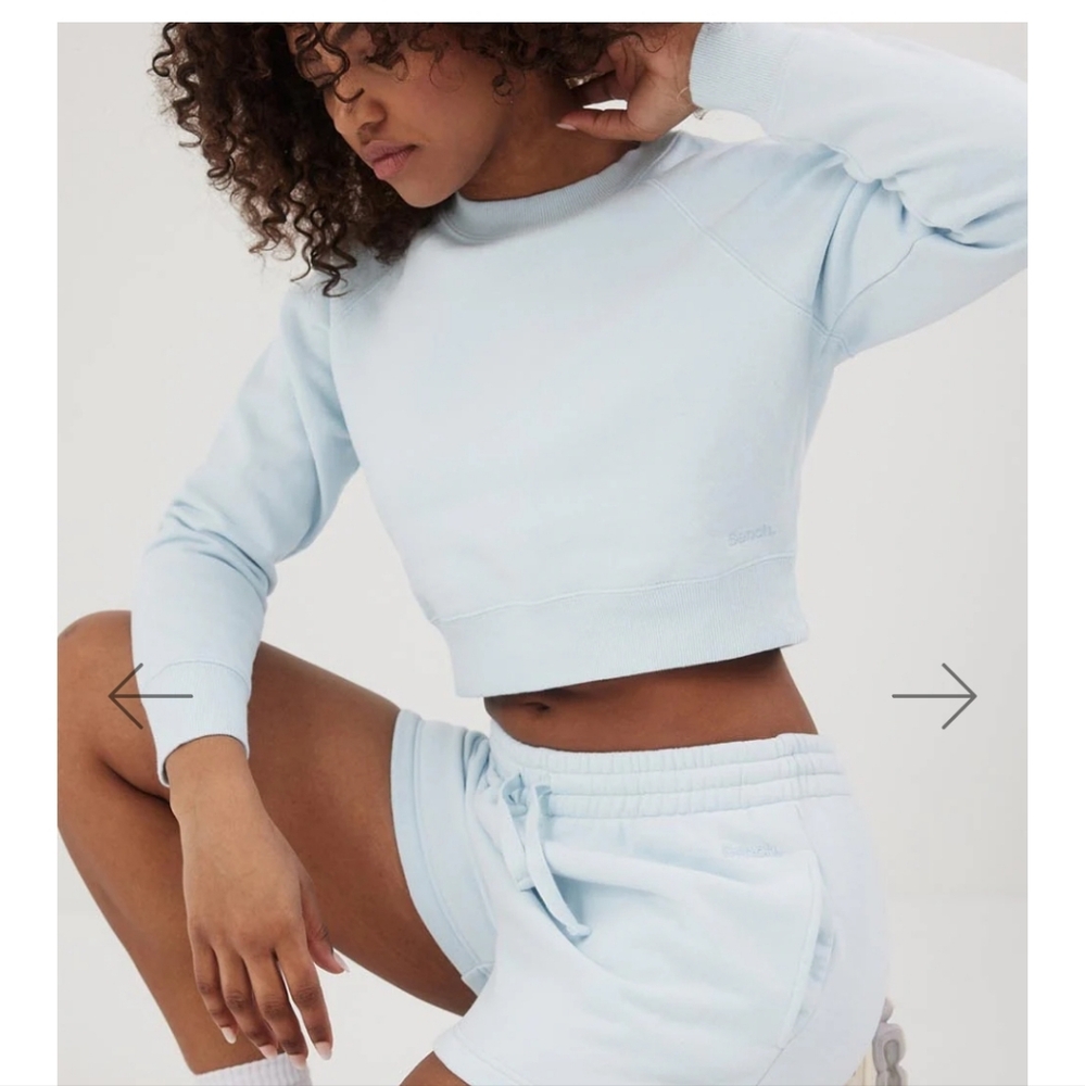 Blue Bench Cropped Crew Neck Sweatshirt